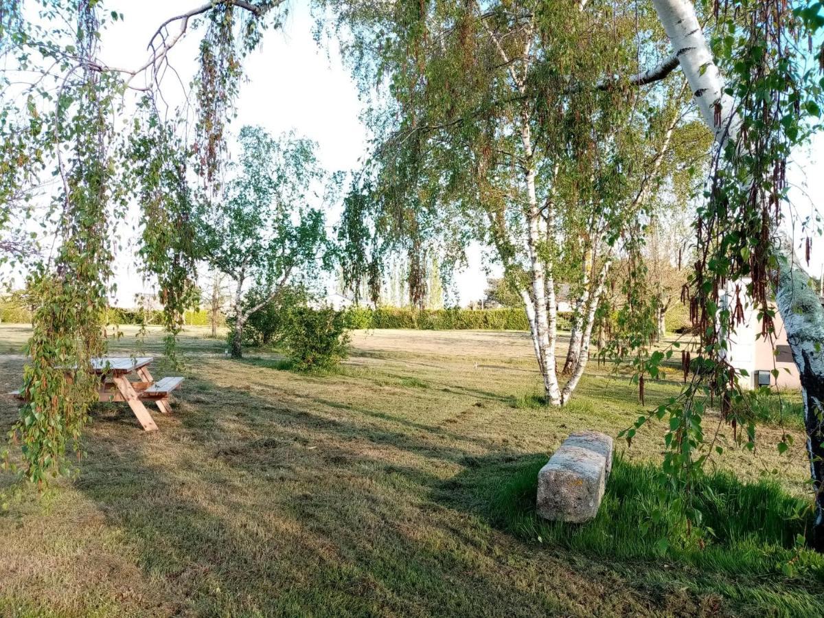 Le Grand Pre Villa Longué Eksteriør billede
